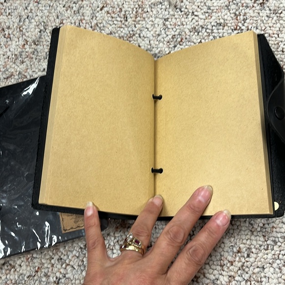 Leather journals - Picture 3 of 6